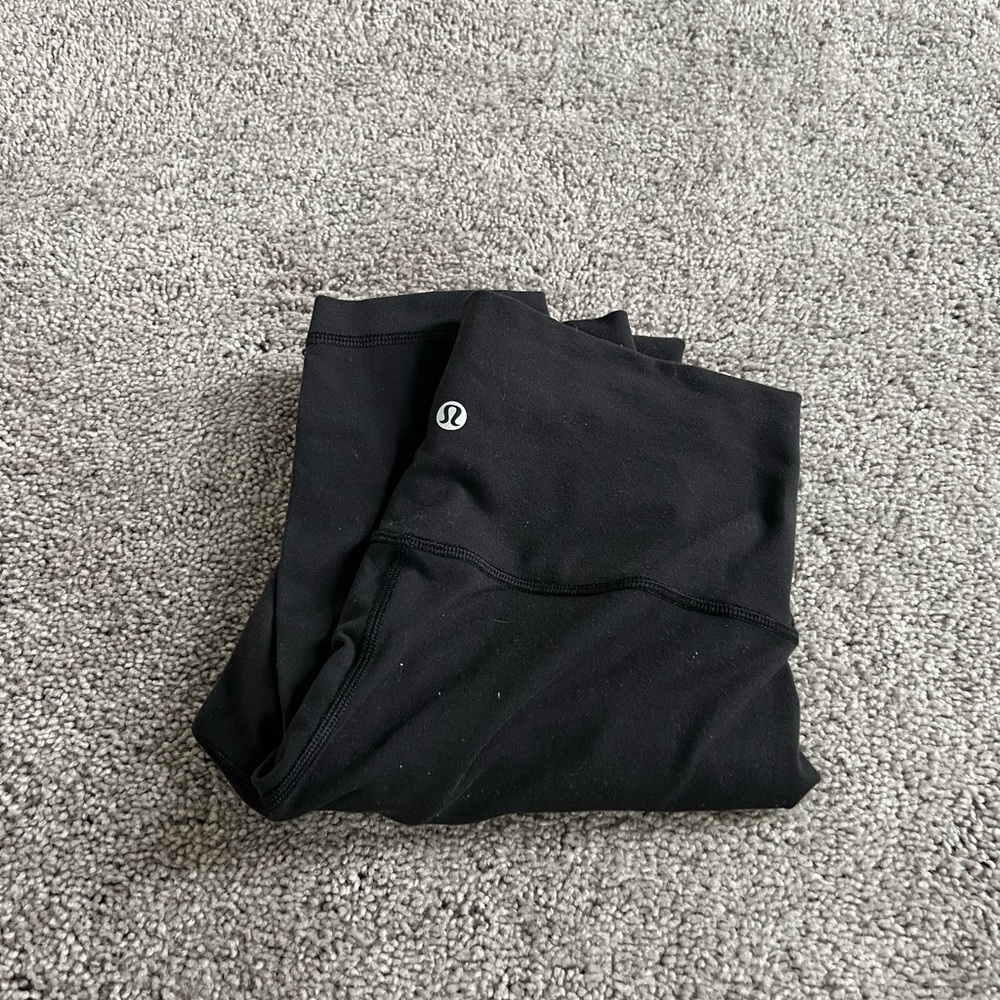 Lululemon size 4
